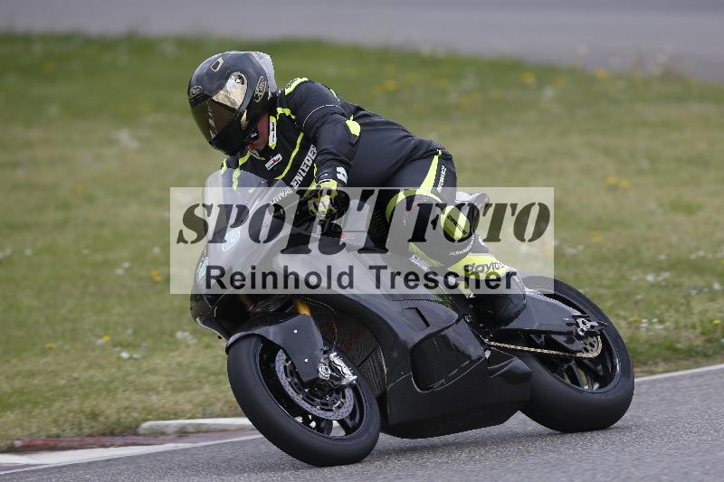 /09 19.04.2026  Caremotion get faster ADR/Gruppe gruen/8